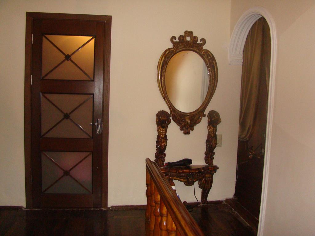 Guest House Temuri Batumi Esterno foto