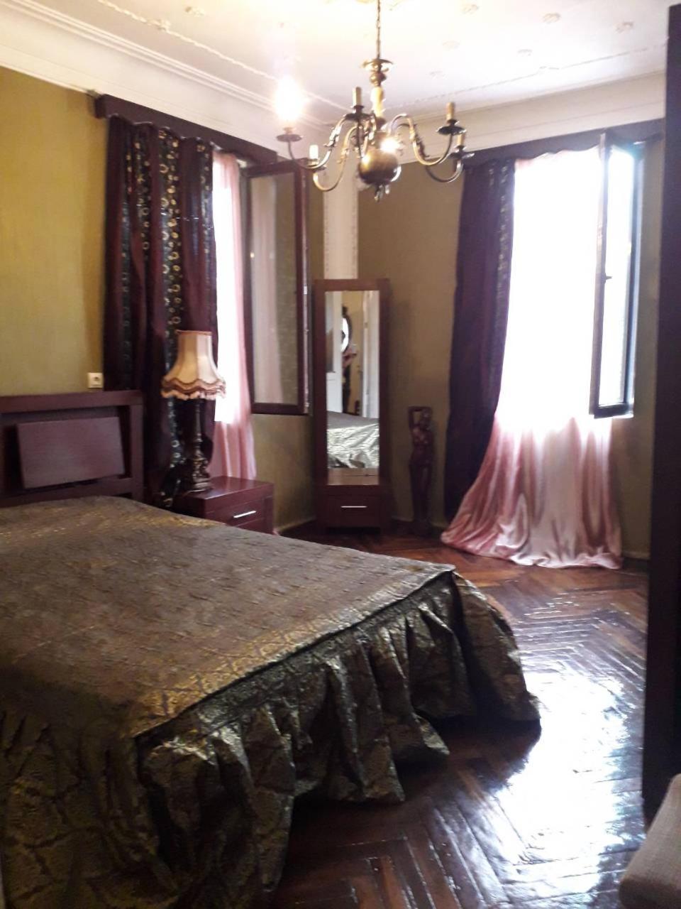 Guest House Temuri Batumi Esterno foto