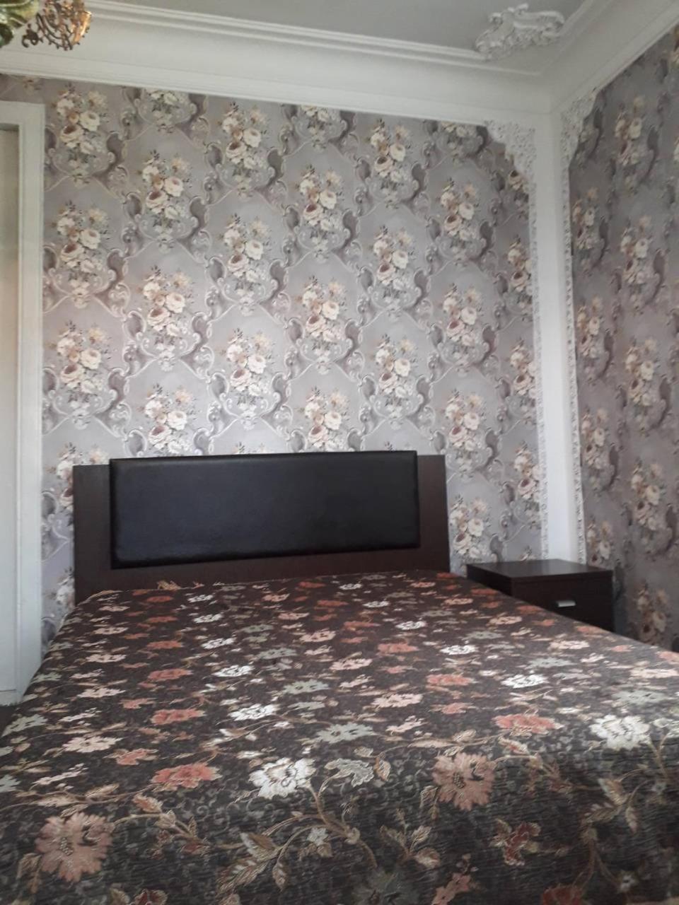 Guest House Temuri Batumi Esterno foto