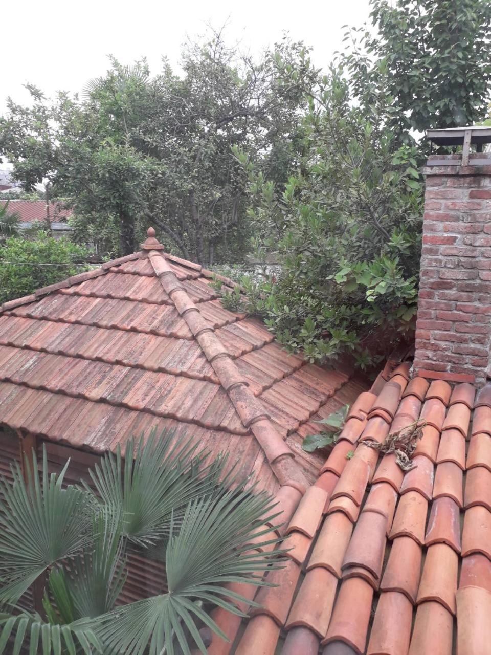 Guest House Temuri Batumi Esterno foto